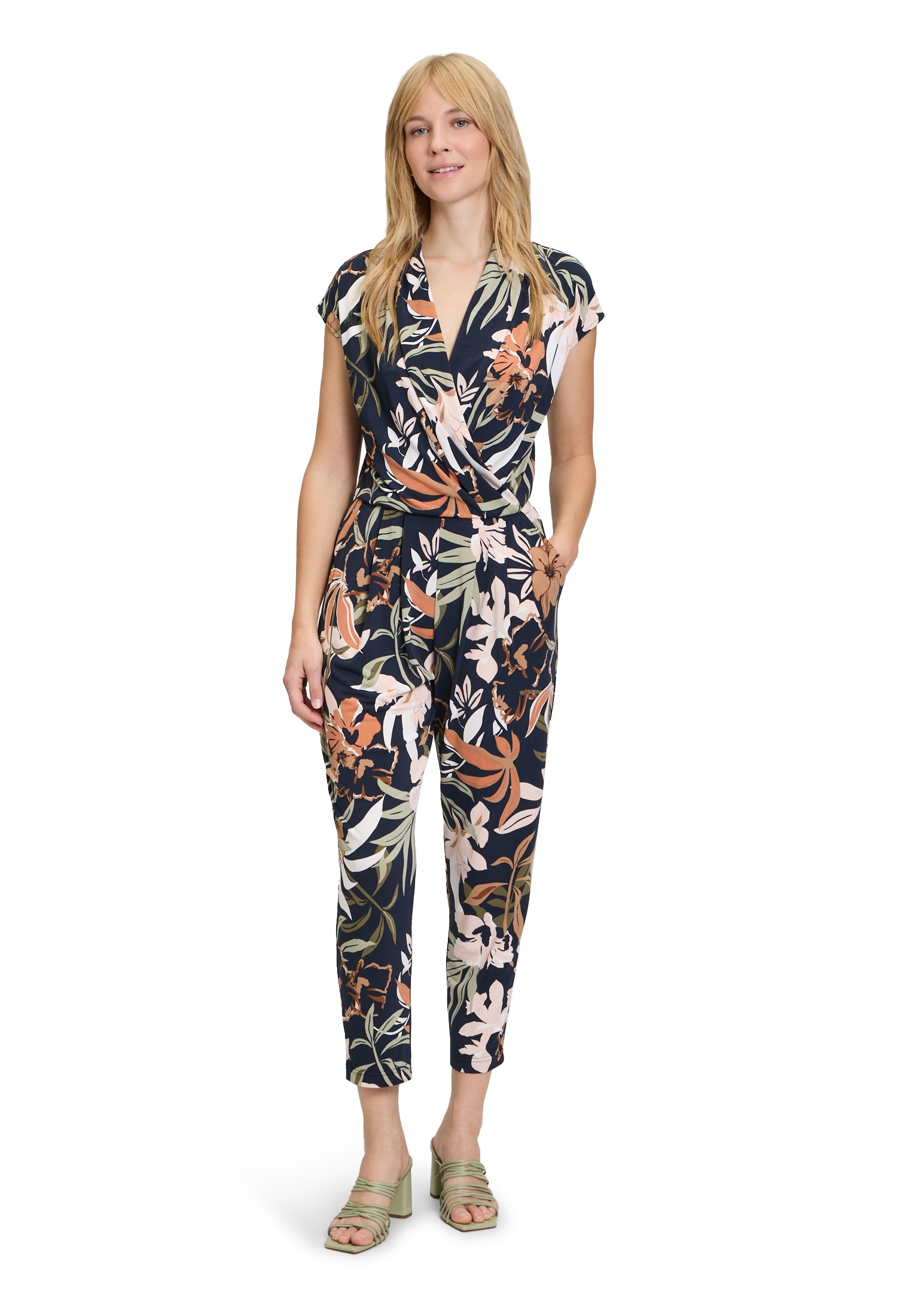 Betty Barclay Overall "Betty Barclay Jumpsuit mit Eingrifftaschen", (1 tlg.), Form