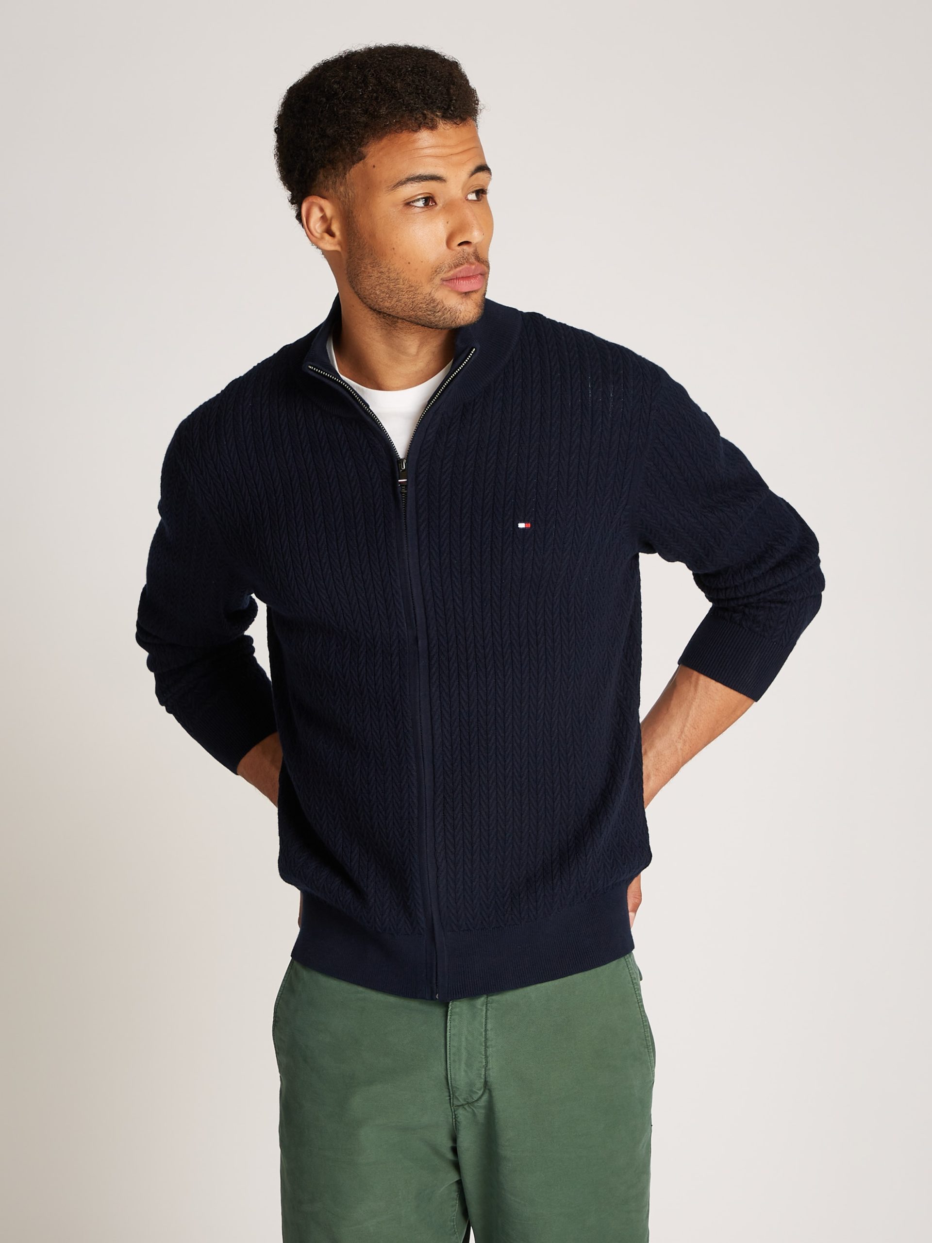 Tommy Hilfiger Strickjacke "HERRINGBONE STRUCTURE ZIP THRU", mit Zopfmuster