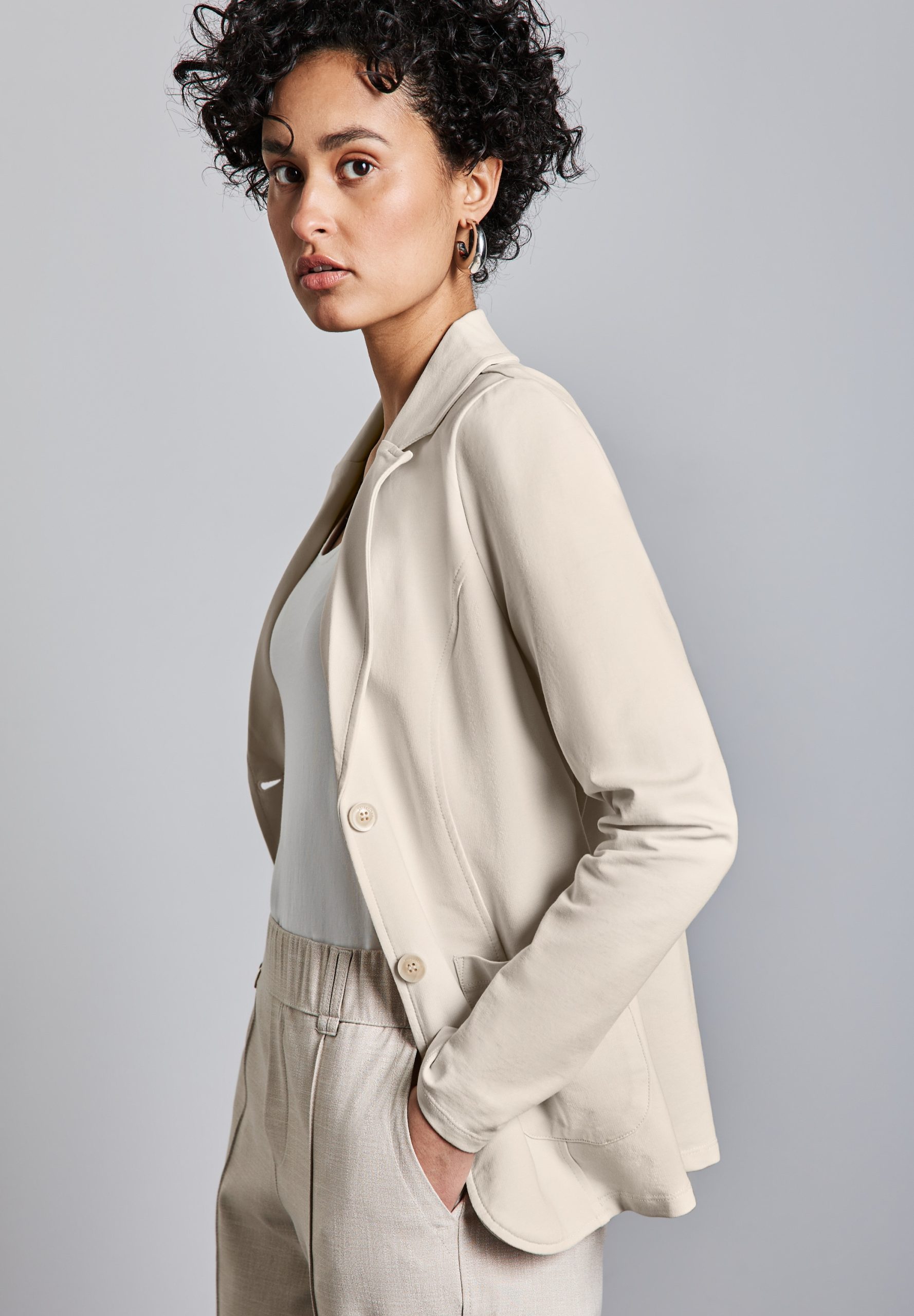STREET ONE Sweatblazer, mit aufgenähten Taschen