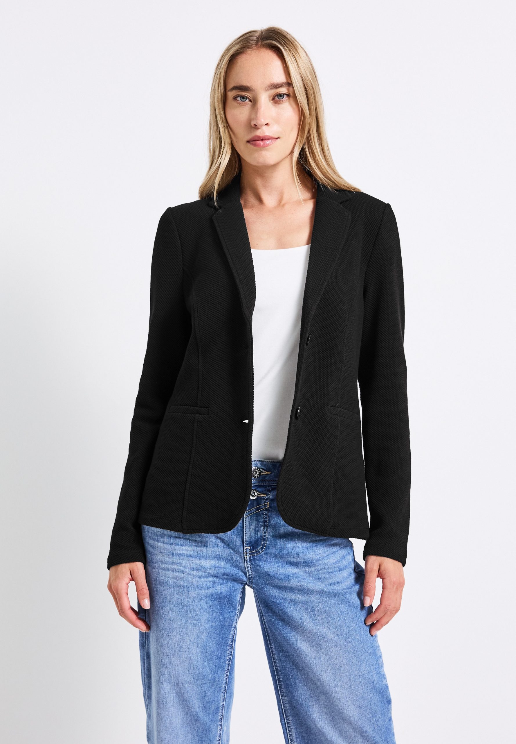 STREET ONE Kurzblazer, aus softem Materialmix