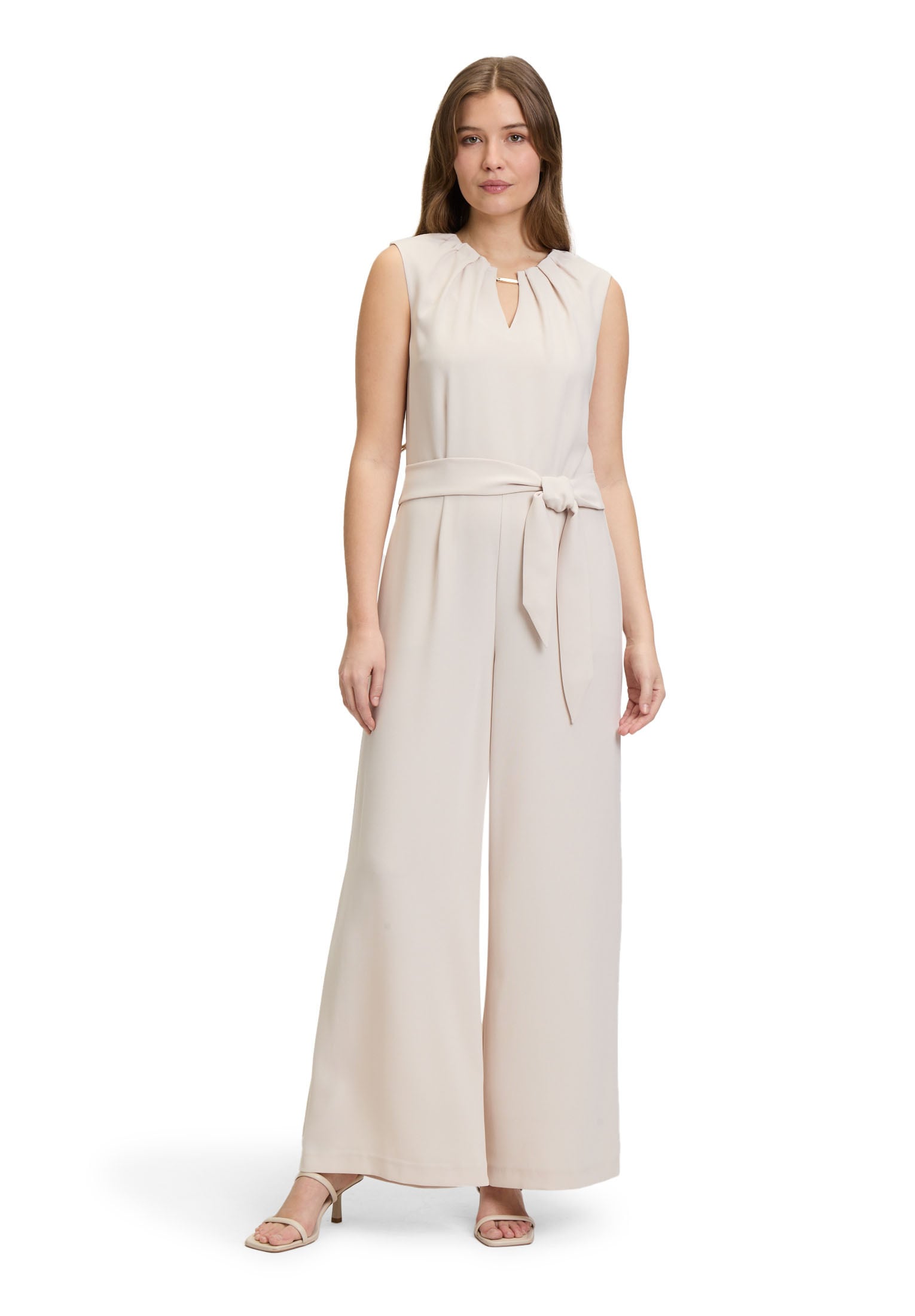 Betty&Co Overall "Betty & Co Jumpsuit ohne Arm", (1 tlg.), Falten