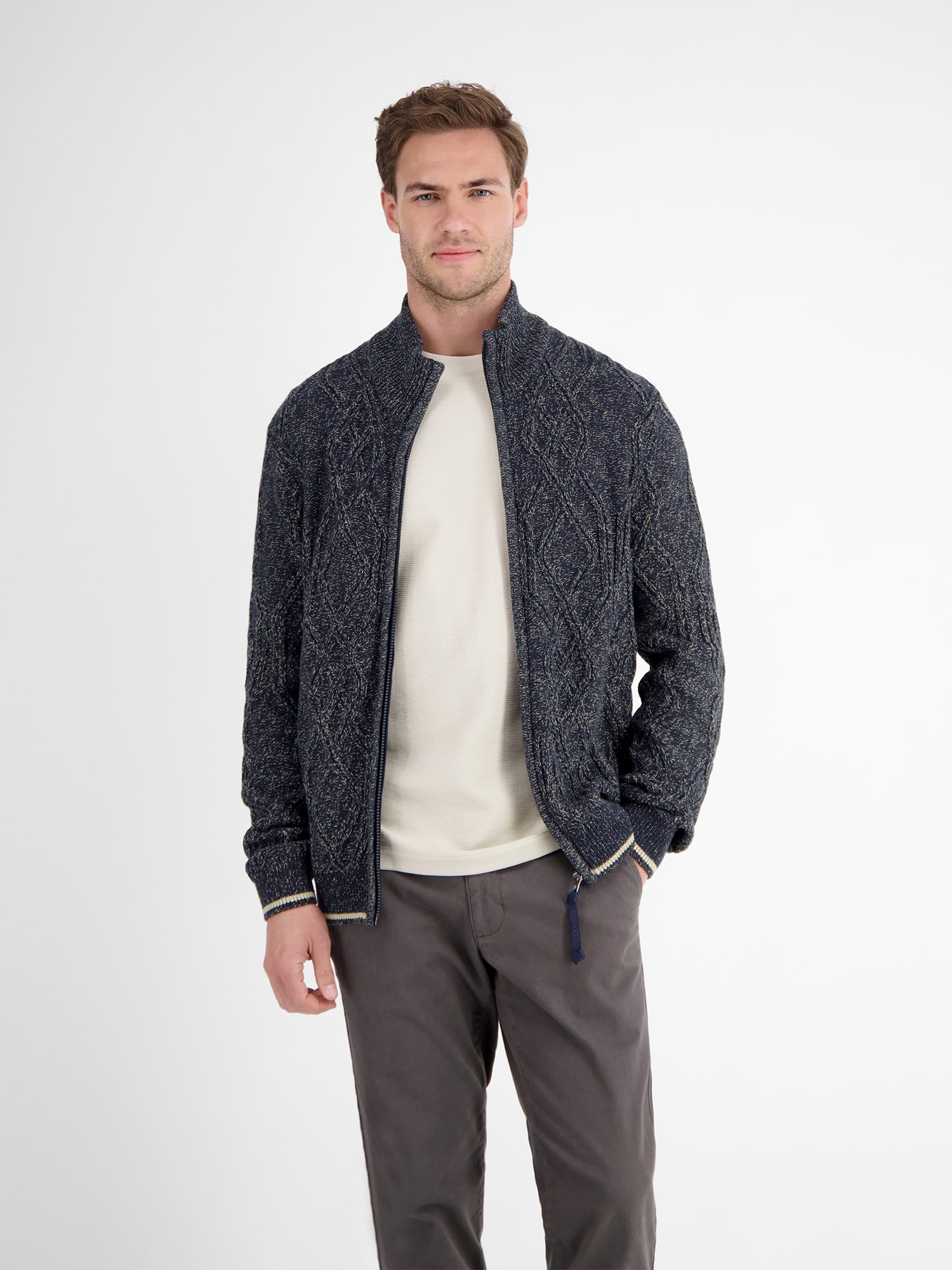 LERROS Strickjacke "LERROS Herren-Strickjacke mit Zopfmuster"