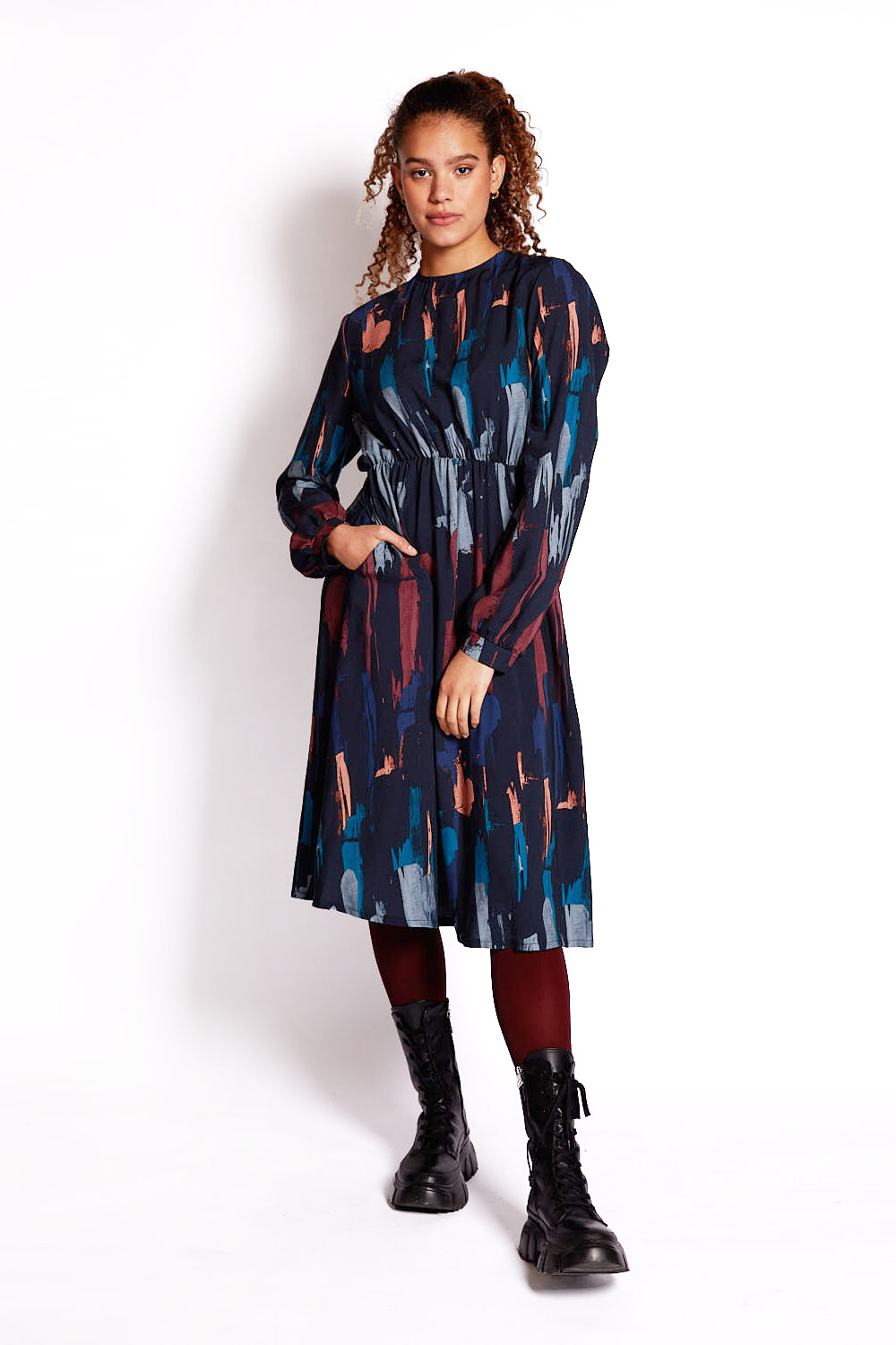 WiDDA Damen vegan Kleid Splash Graphic Pattern Dunkelblau