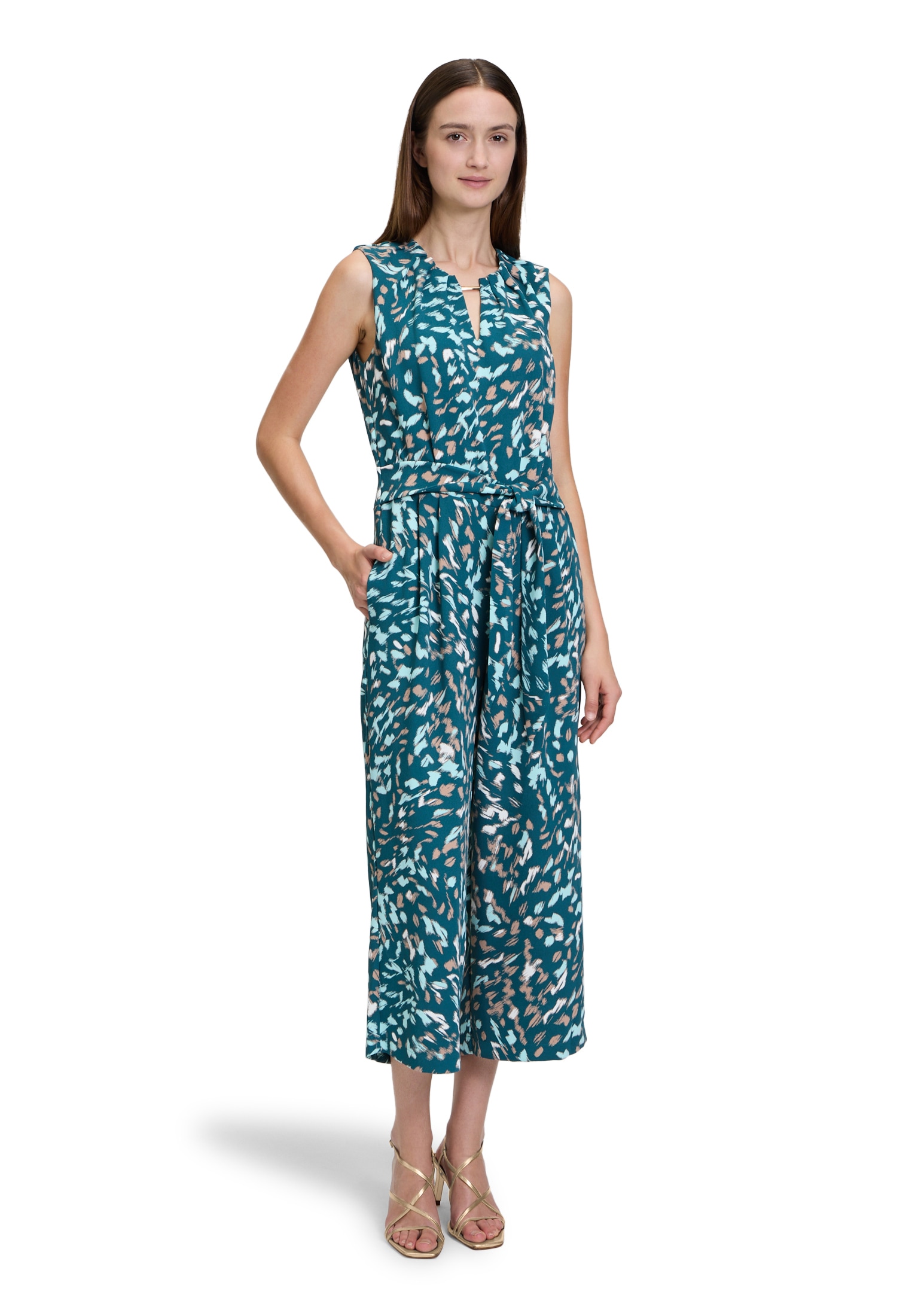 Betty&Co Overall "Damen Jumpsuit ohne Arm" 1 Stk. tlg. Falten