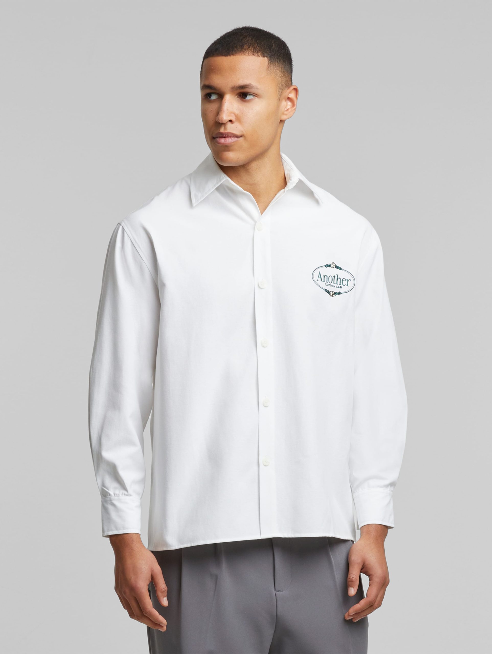 Another Cotton Lab Logo Button Down Hemd