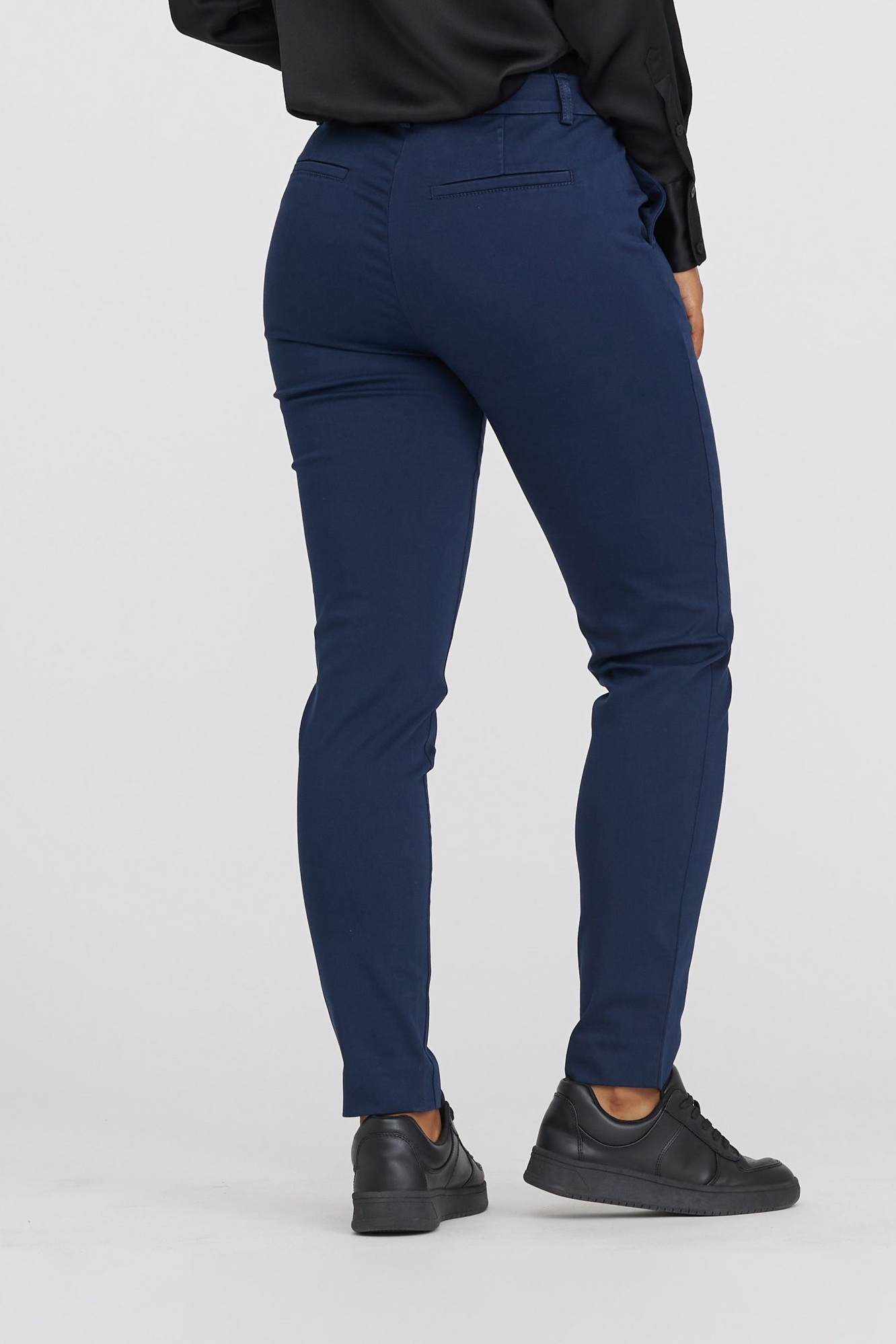 LAURIE Damen vegan Hose Fanny Slim Sl Marineblau