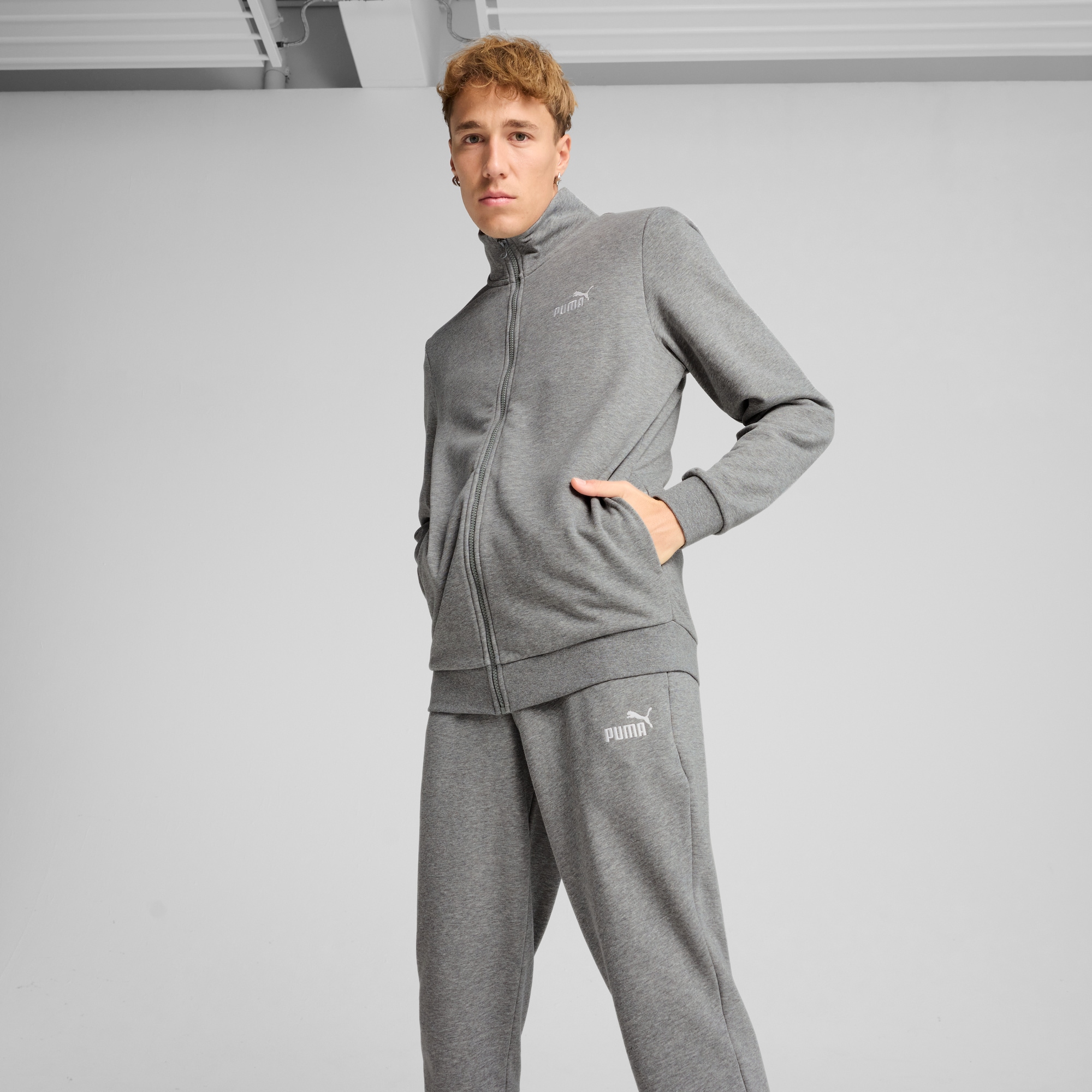 PUMA Trainingsanzug "ESS SWEAT SUIT TR" 2 Stk. Bequemer Casual Jogginganzug