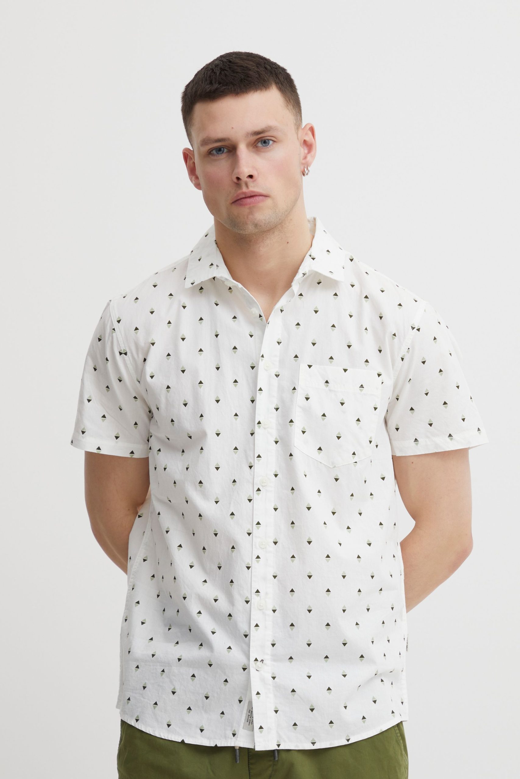 Blend Kurzarmhemd "BHShirt" Stilvolles Hemd mit kurzen Ärmeln