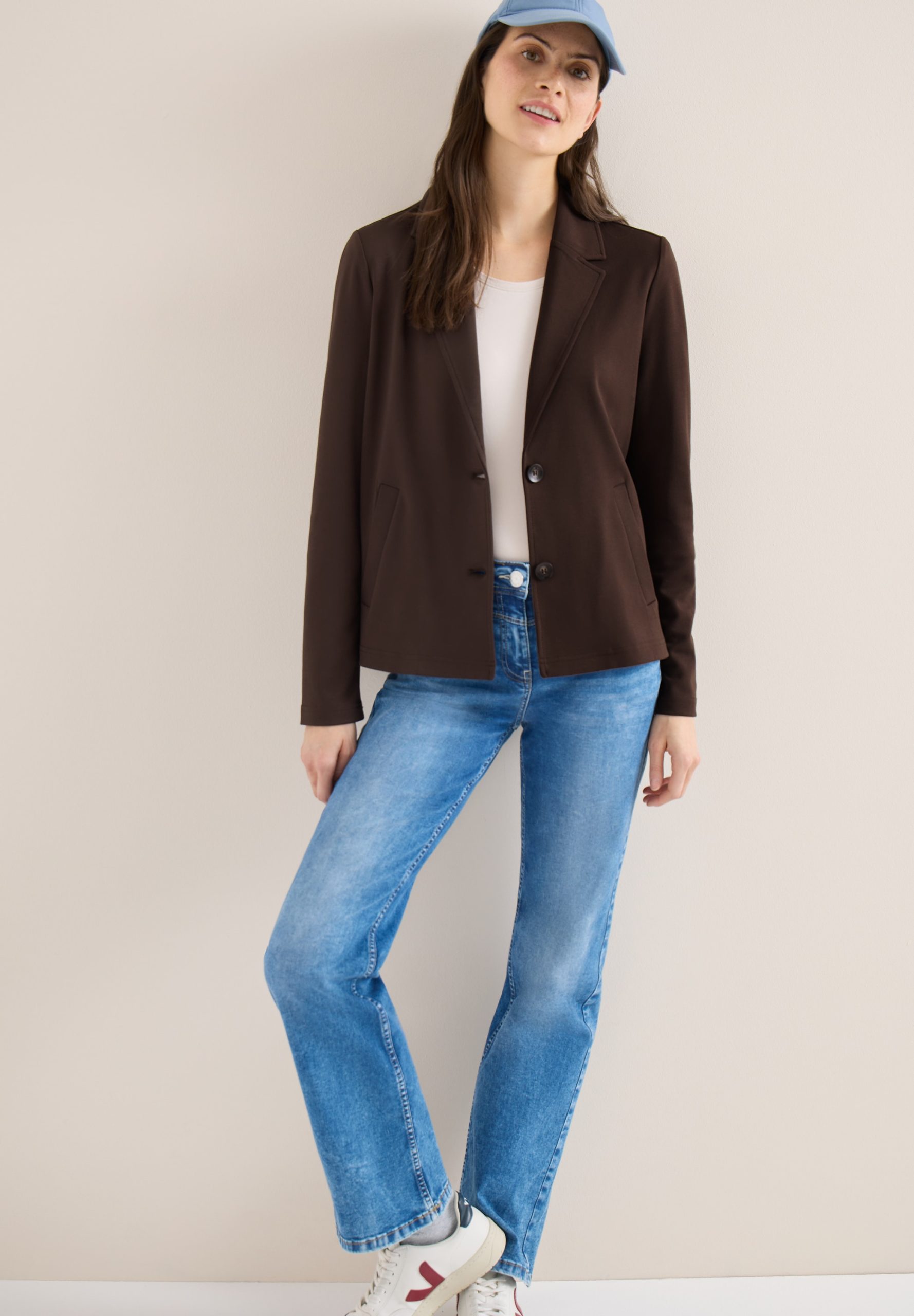 Cecil Jackenblazer im Basic-Style