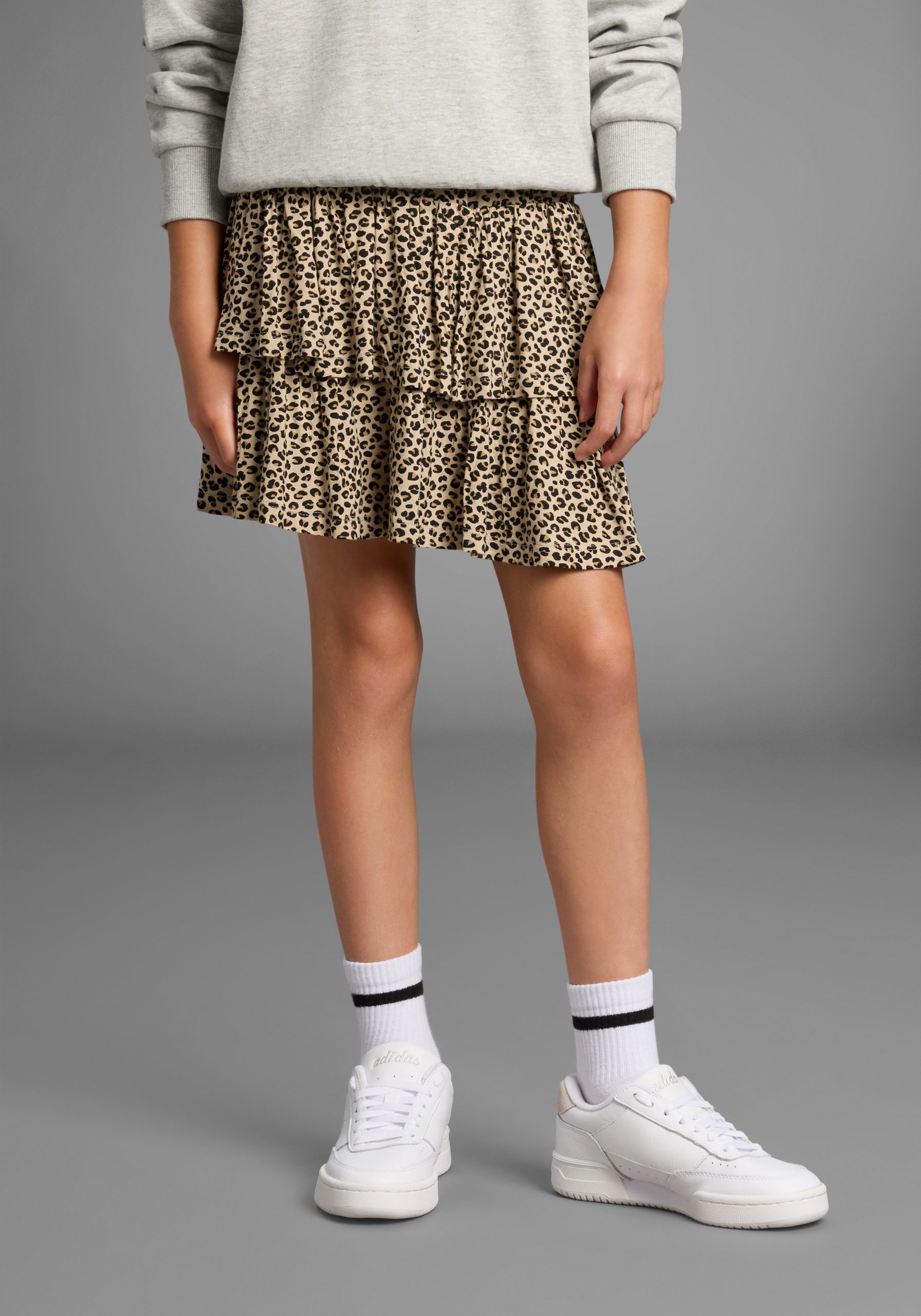 KIDSWORLD Jerseyrock "Viskose-Rock mit Leo-Allover" Trendiger Rock im Leoprint