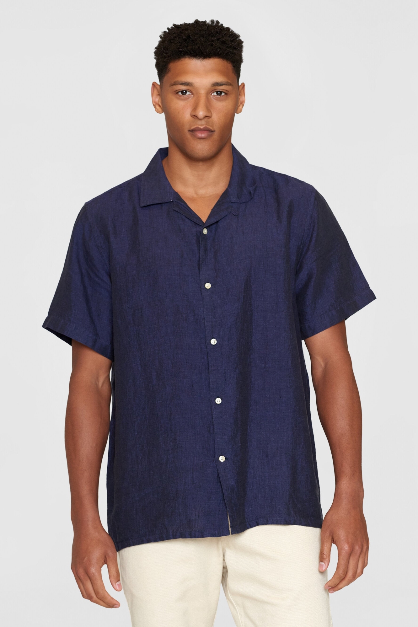 KnowledgeCotton Apparel Herren vegan Hemd Mit Kurzen Ã"rmeln Box Fit Total Eclipse