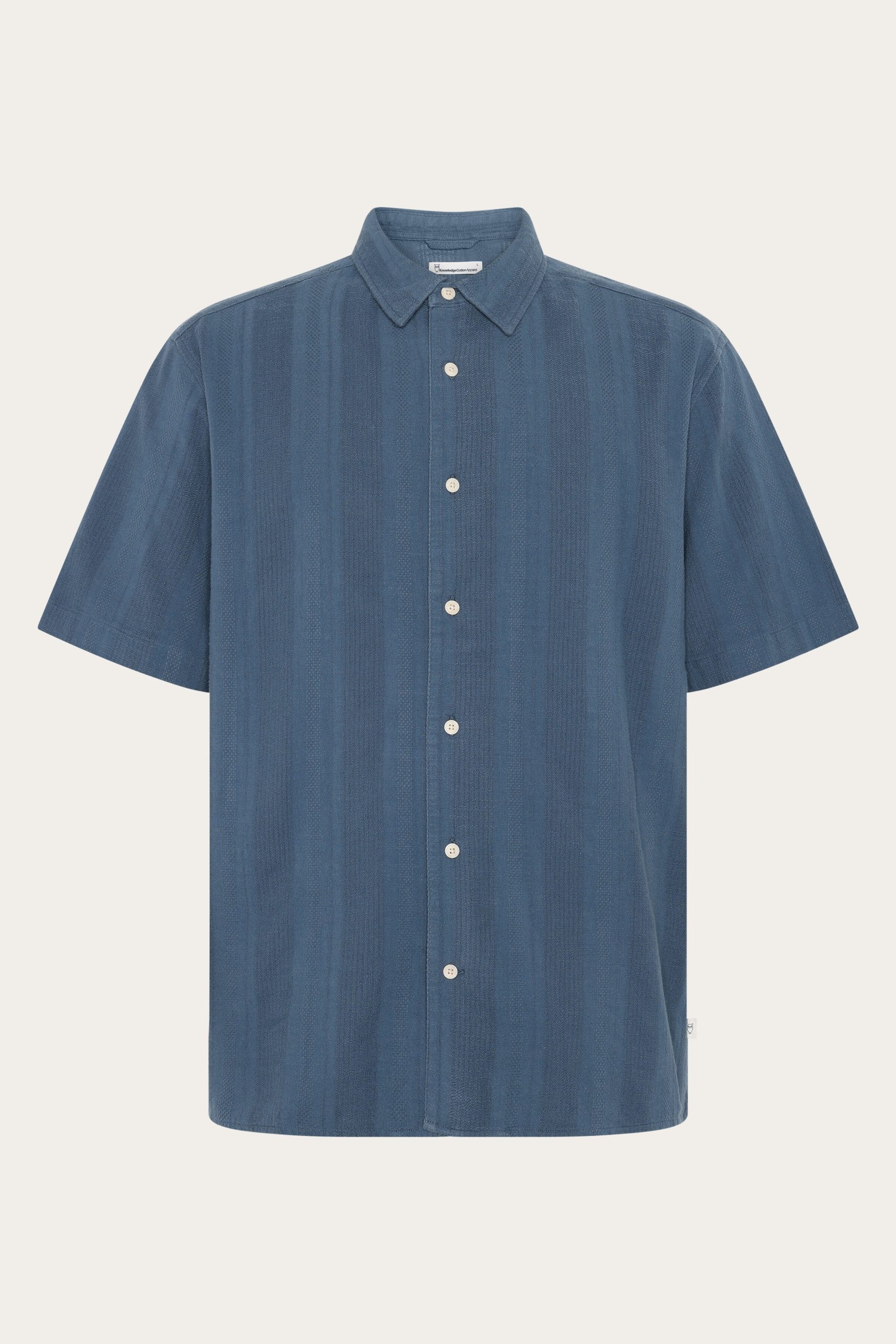 KnowledgeCotton Apparel Herren vegan Hemd Relaxed Structure Kurzarm Vintage Indigo