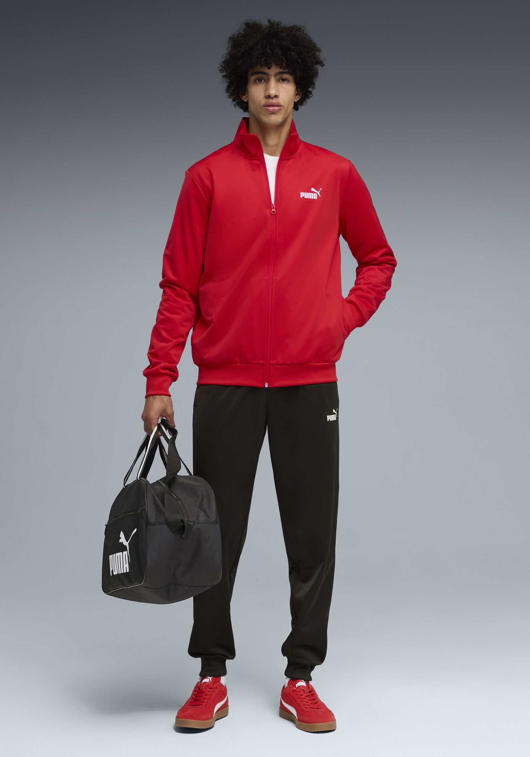 PUMA Trainingsanzug "ESS NO.1 LOGO POLY KNITTED SUIT" 2 für vielseitige Sportmode, Regular Fit, ohne Kapuze