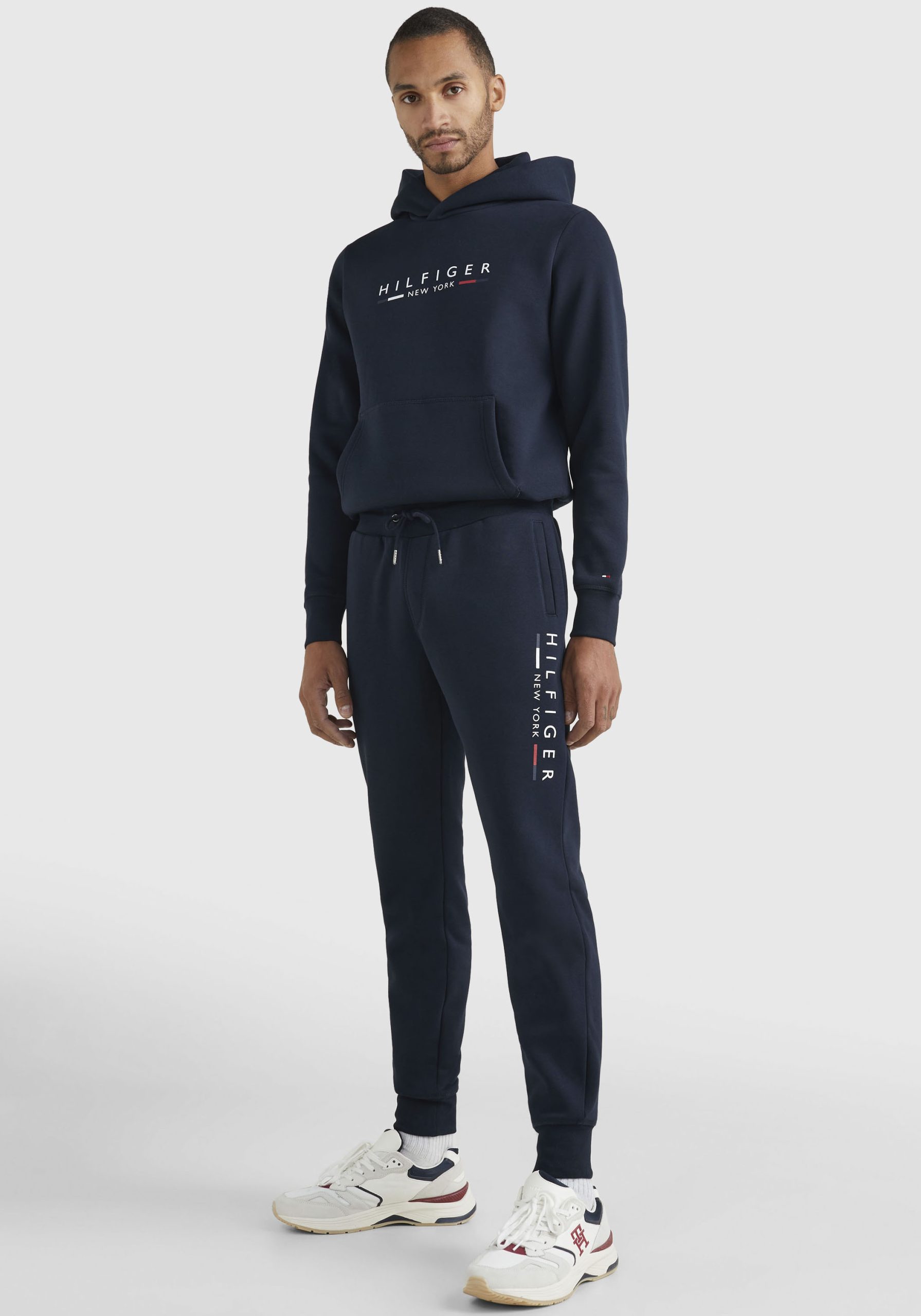 Tommy Hilfiger Jogginganzug "HILFIGER NEW YORK TRACKSUIT" Set, 2 Stk. im 2-teiligen Set