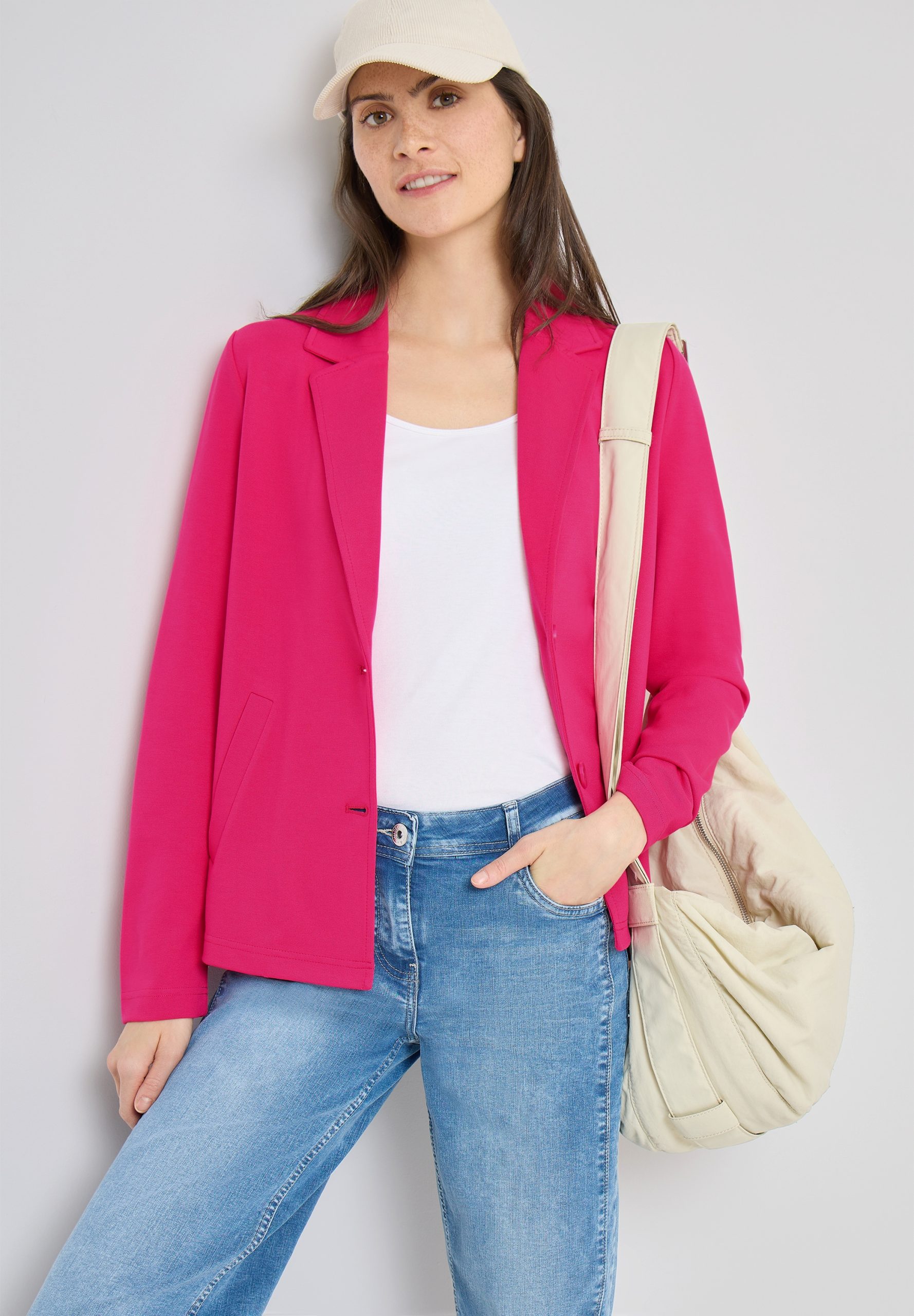 Cecil Jackenblazer im Basic-Style
