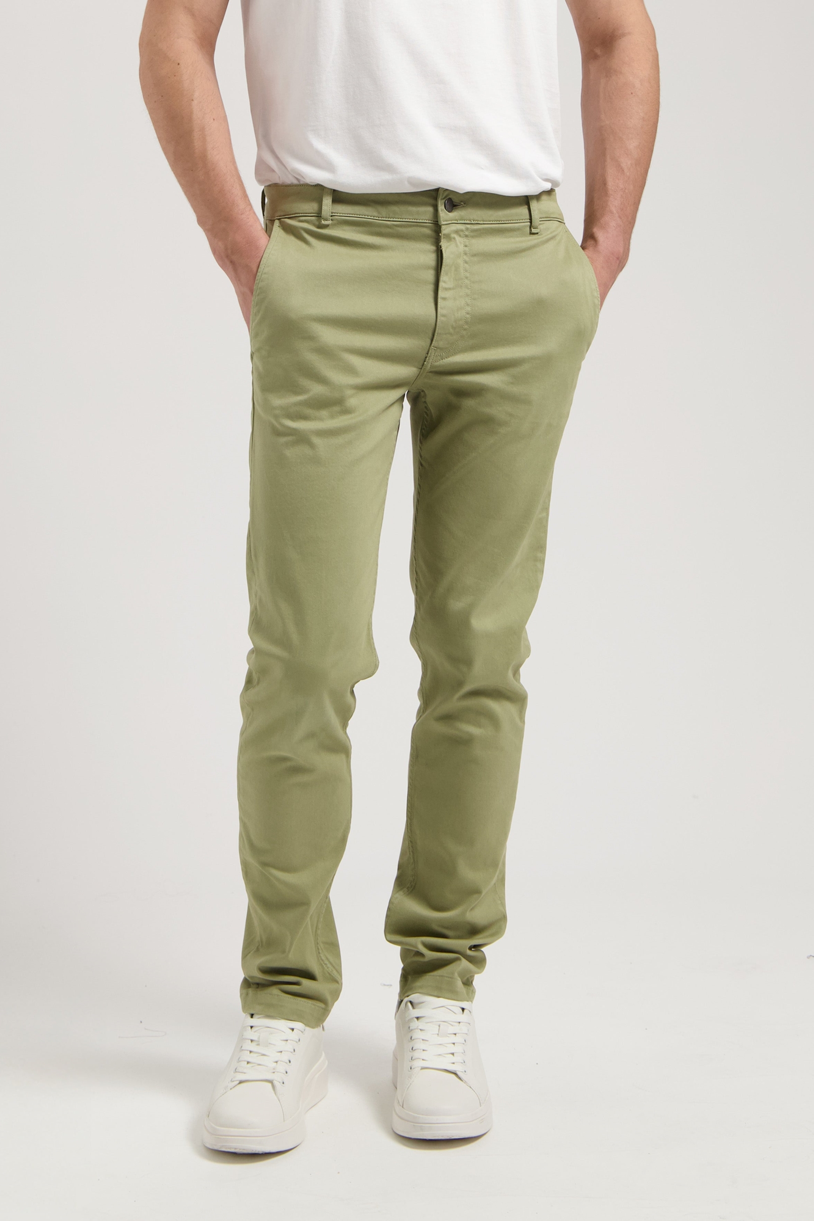 MUD Jeans Herren vegan Hose Mid Tapered Scott Rustic Green