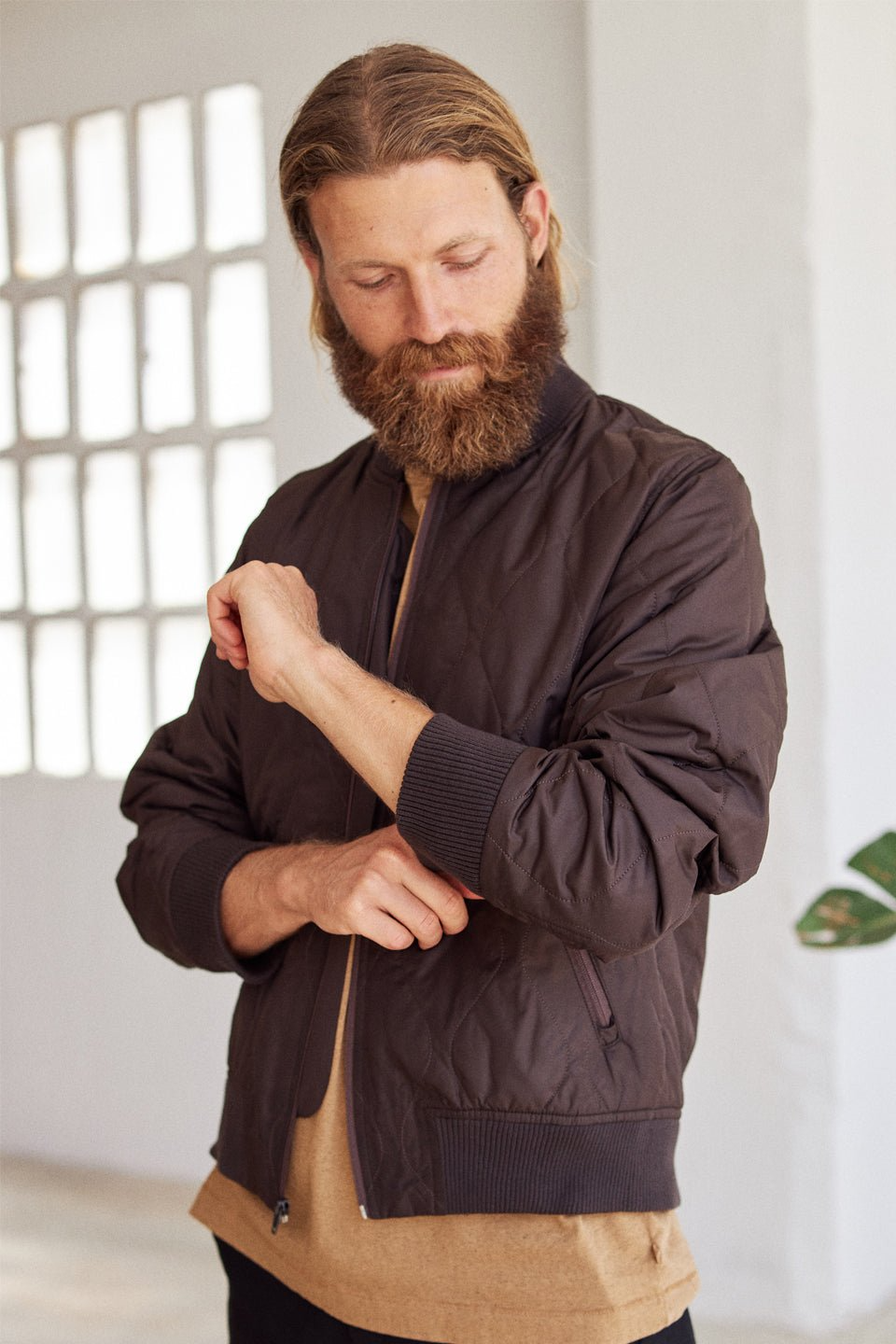 TWOTHIRDS Herren vegan Jacke Kupreanof Schokoladenbraun